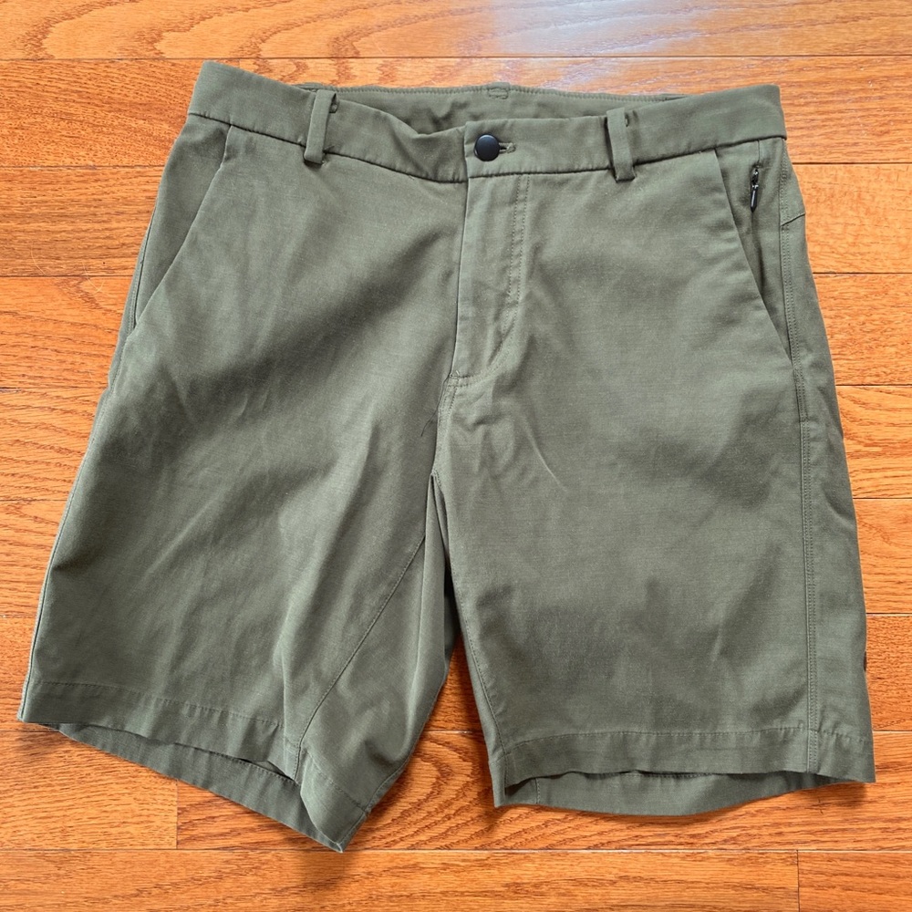 Lululemon Commission Short